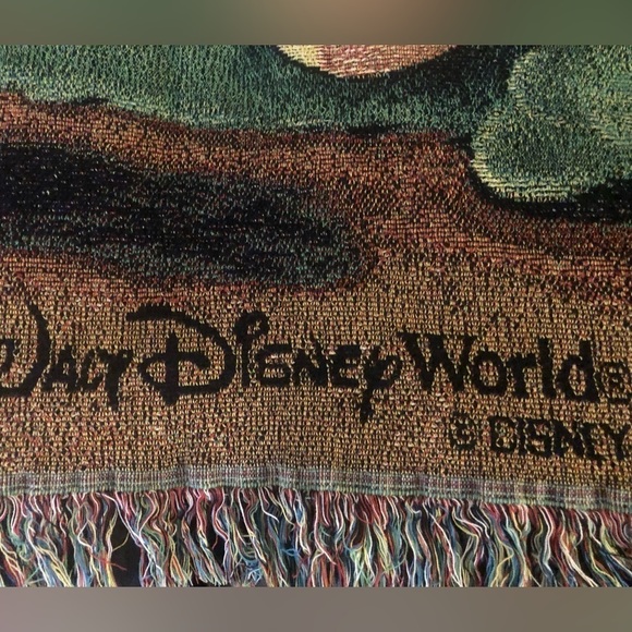 WALT DISNEY WORLD blanket, tapestry - Picture 2 of 3